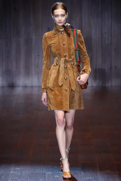 Look 2